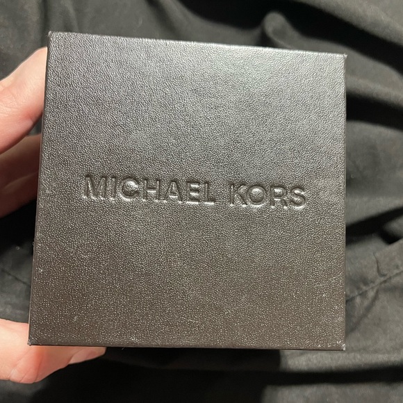 Women’s Michael Kors Watch - Picture 2 of 9